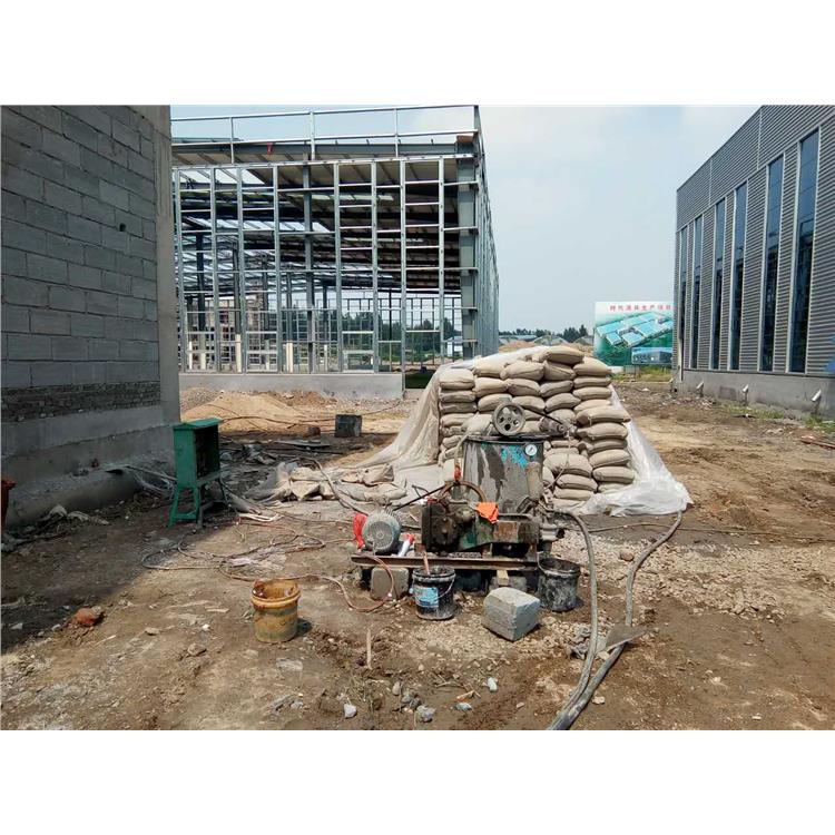 青河地基下沉注浆加固施工